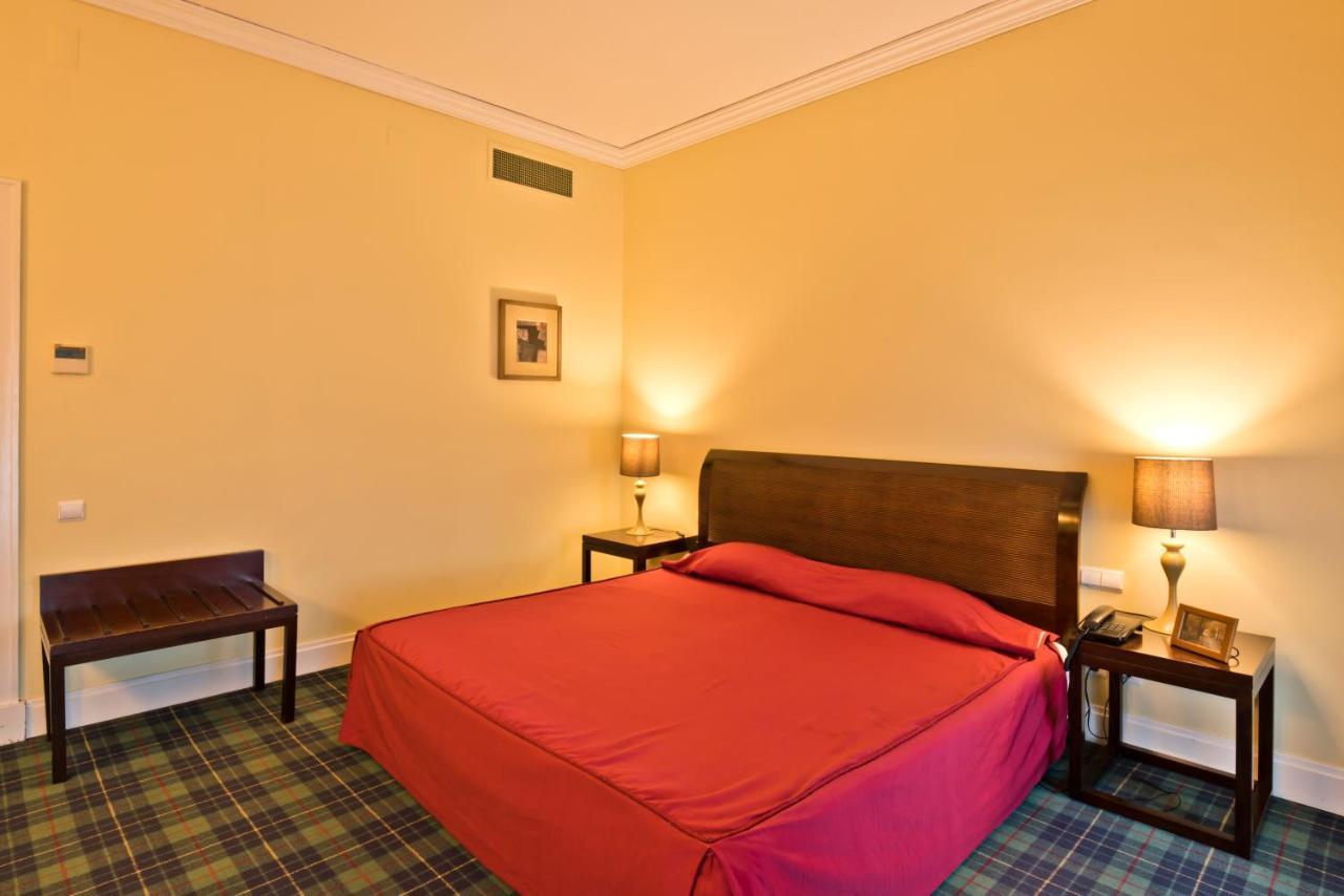 Golden Tulip Caramulo Hotel Bagian luar foto